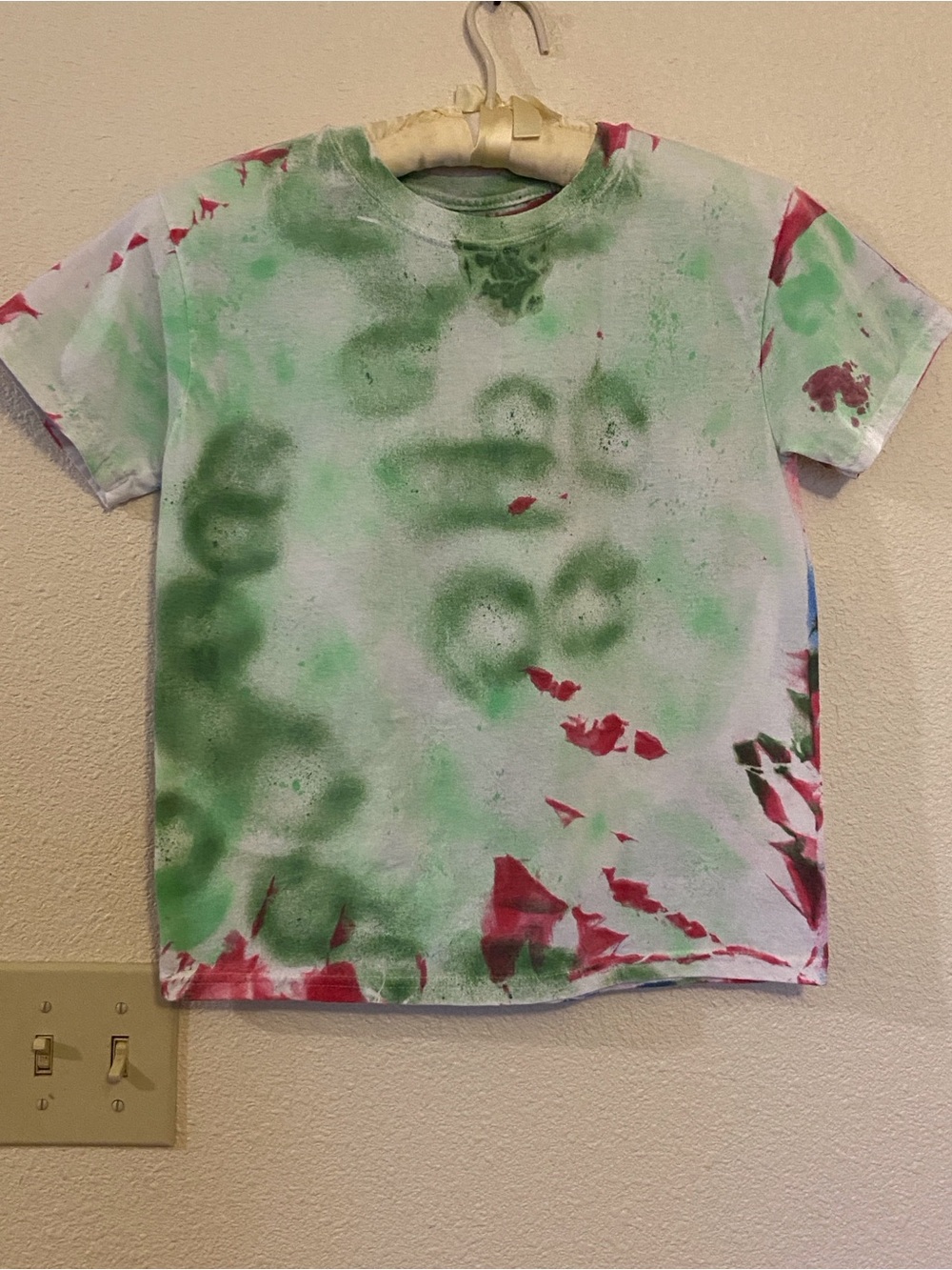 Hanes Kids Tie-Dye Short Sleeve Tee - Green & Red Size L Unisex